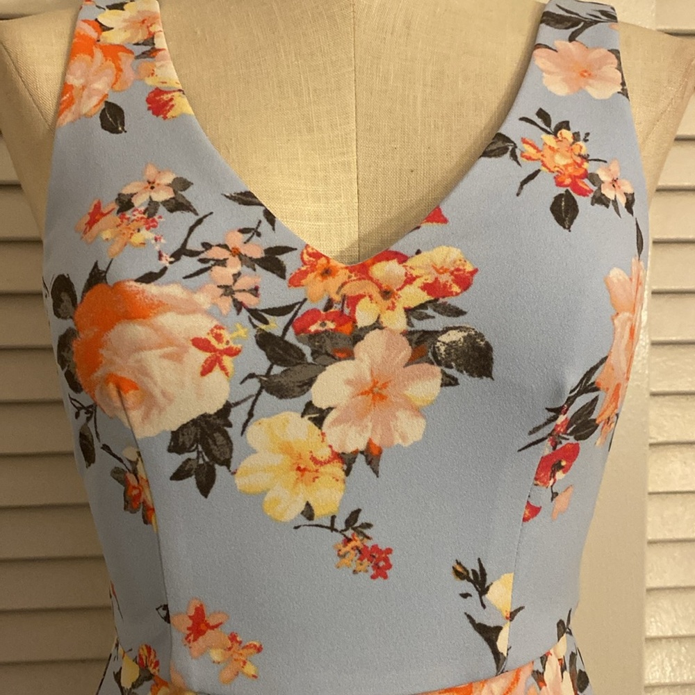 B. Darlin Sky Blue Floral Party Dress (Size 5/6) - Picture 3 of 10